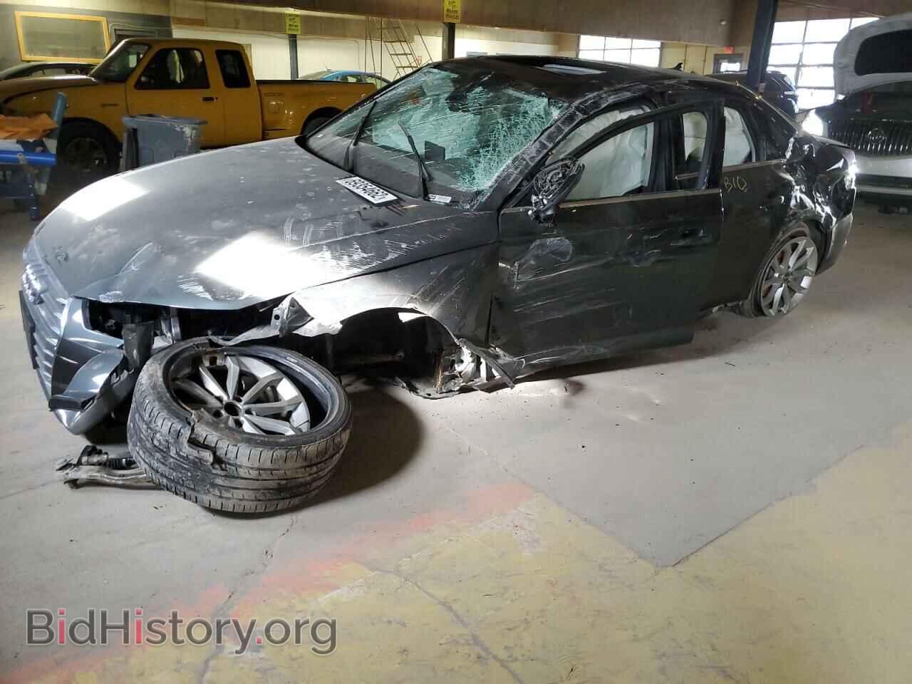 Фотография WAUGMAF40KA053441 - AUDI A4 2019