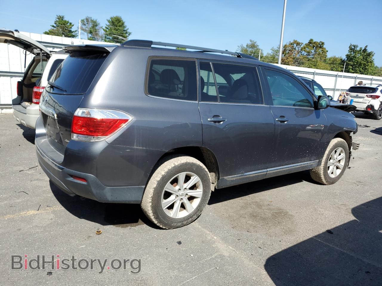 2013 TOYOTA HIGHLANDER - VIN: 5TDBK3EH8DS211145 - Фото 3