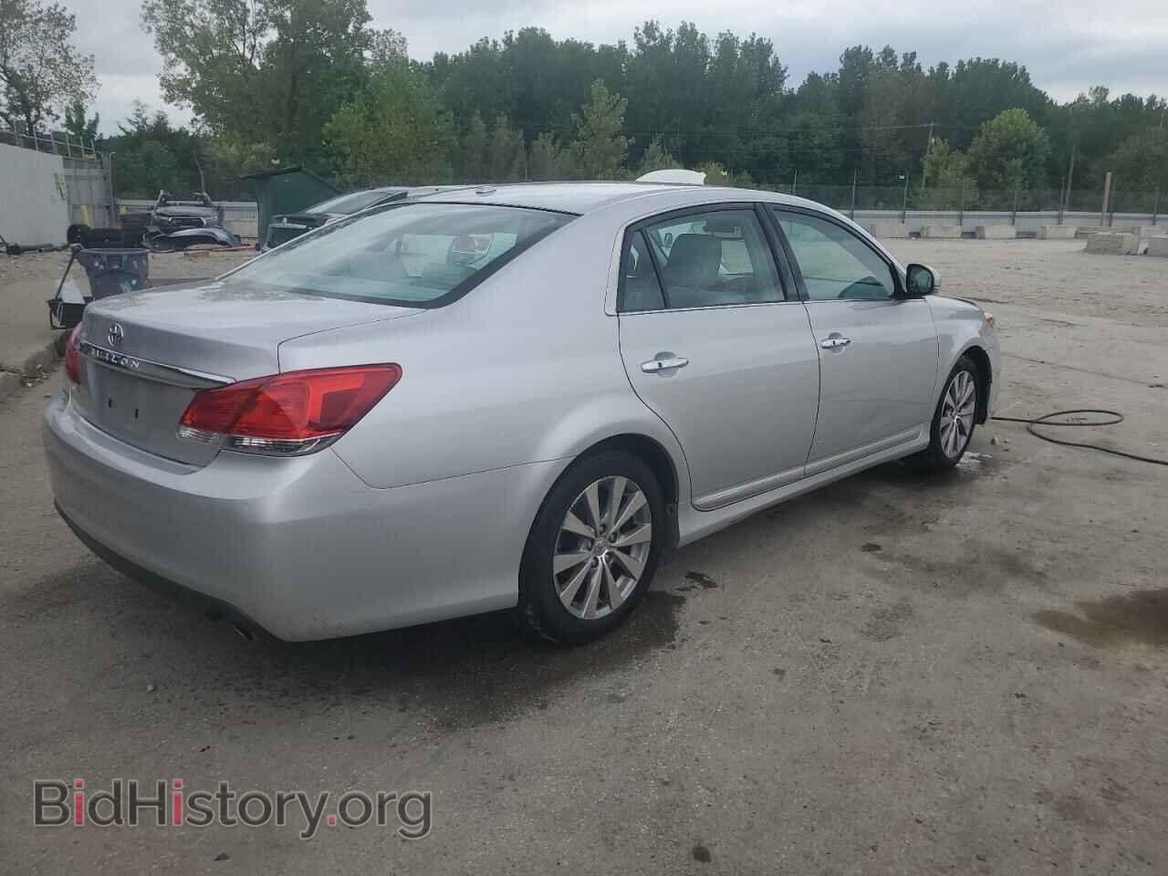 2011 TOYOTA AVALON - VIN: 4T1BK3DB5BU414124 - Фото 3