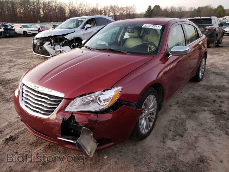 2013 Chrysler 200 (VIN 1C3CCBCG7DN520461) — photo 2 of 10