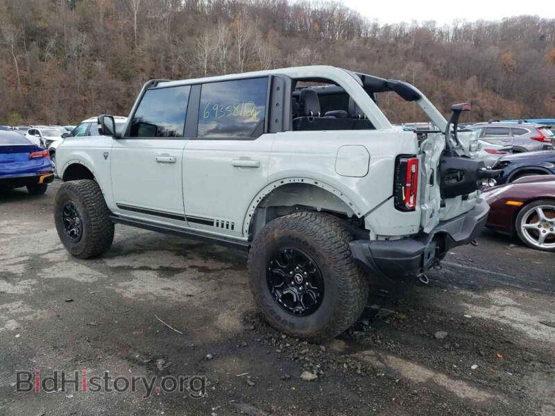 2021 Ford BRONCO (VIN 1FMEE5EP5MLA43047) — фото 2 из 12