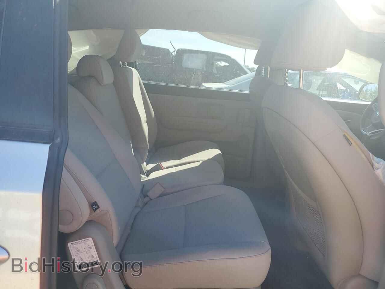 2016 KIA All Models - VIN: KNDMB5C14G6192561 - Фото 11