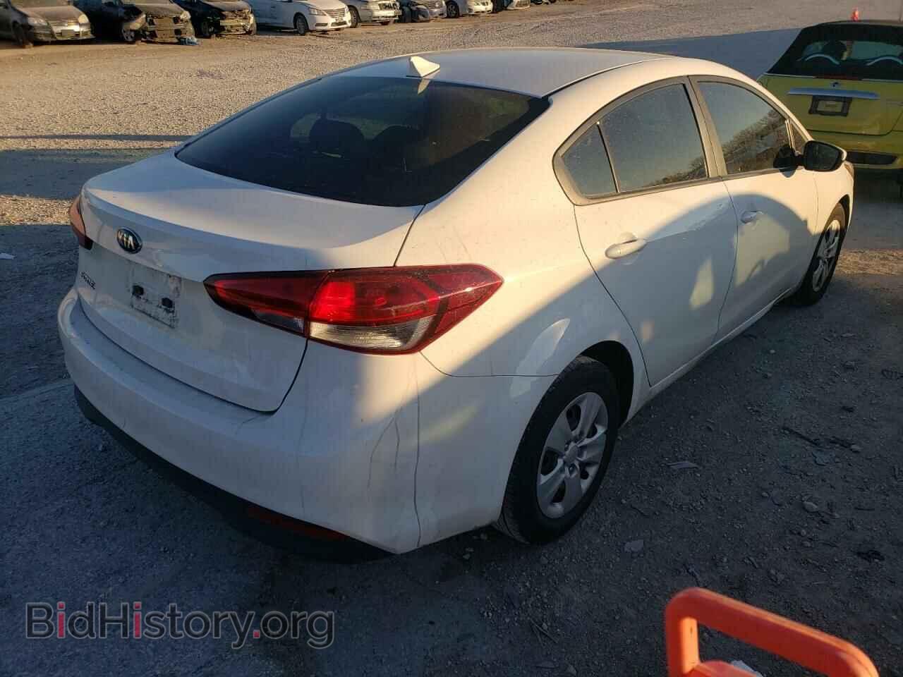 2017 KIA FORTE - VIN: 3KPFK4A70HE103266 - Фото 4