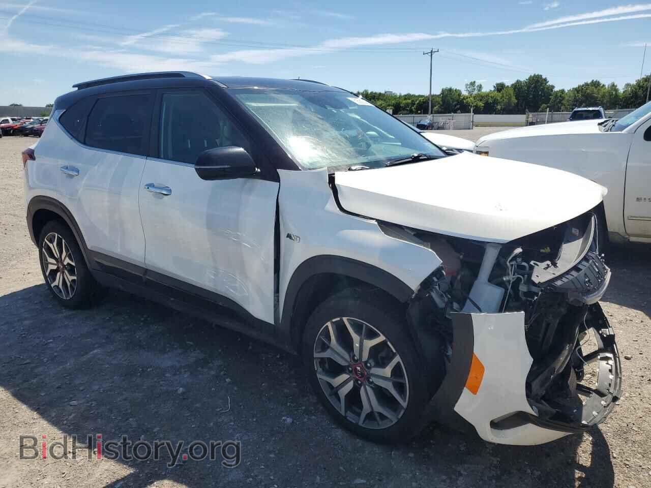 2021 KIA SELTOS - VIN: KNDETCA24M7216056 - Фото 4