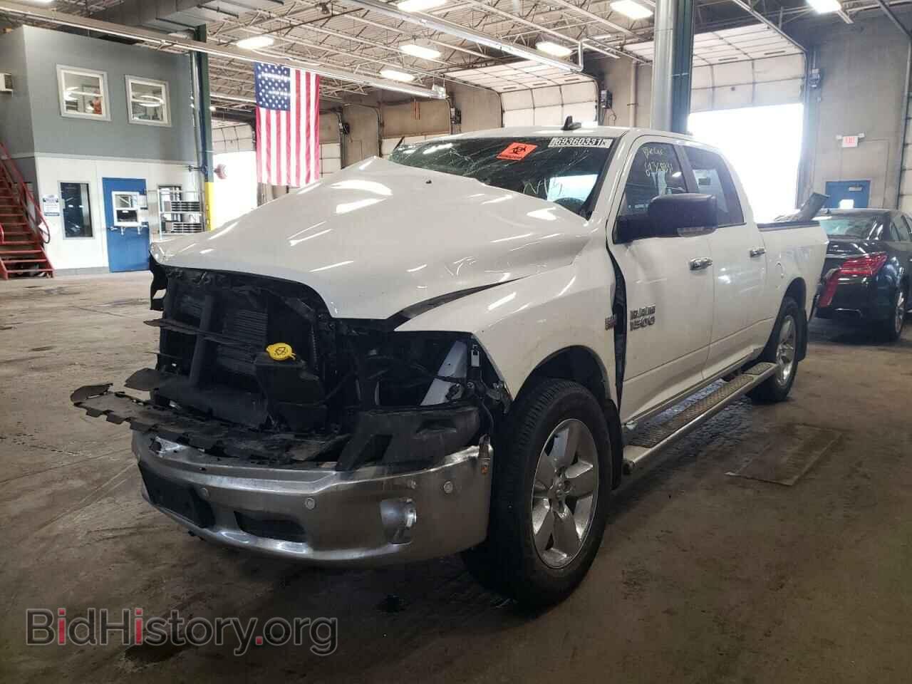 2017 RAM 1500 - VIN: 3C6RR7LT3HG575249 - Photo 2