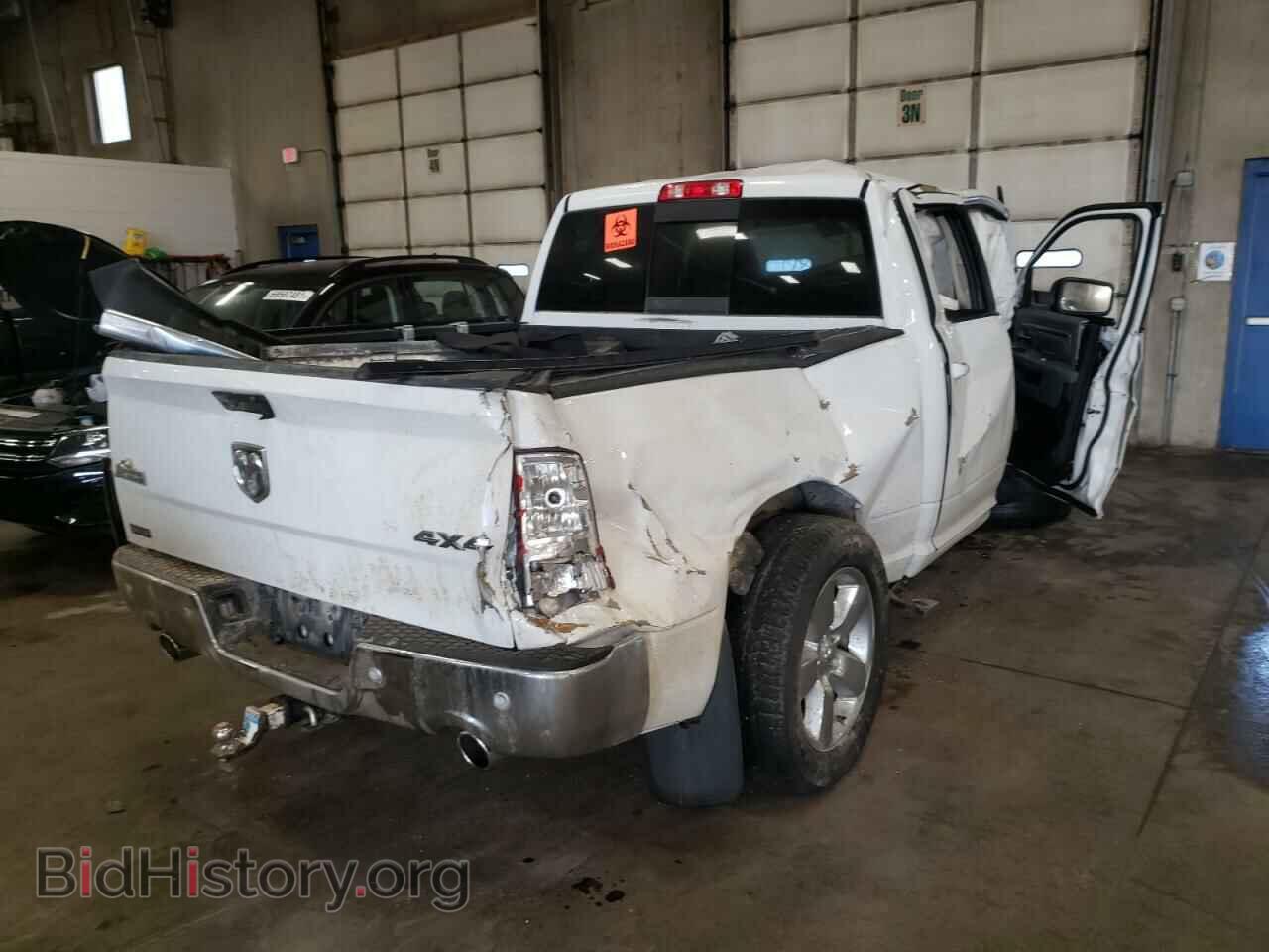 2017 RAM 1500 - VIN: 3C6RR7LT3HG575249 - Photo 4
