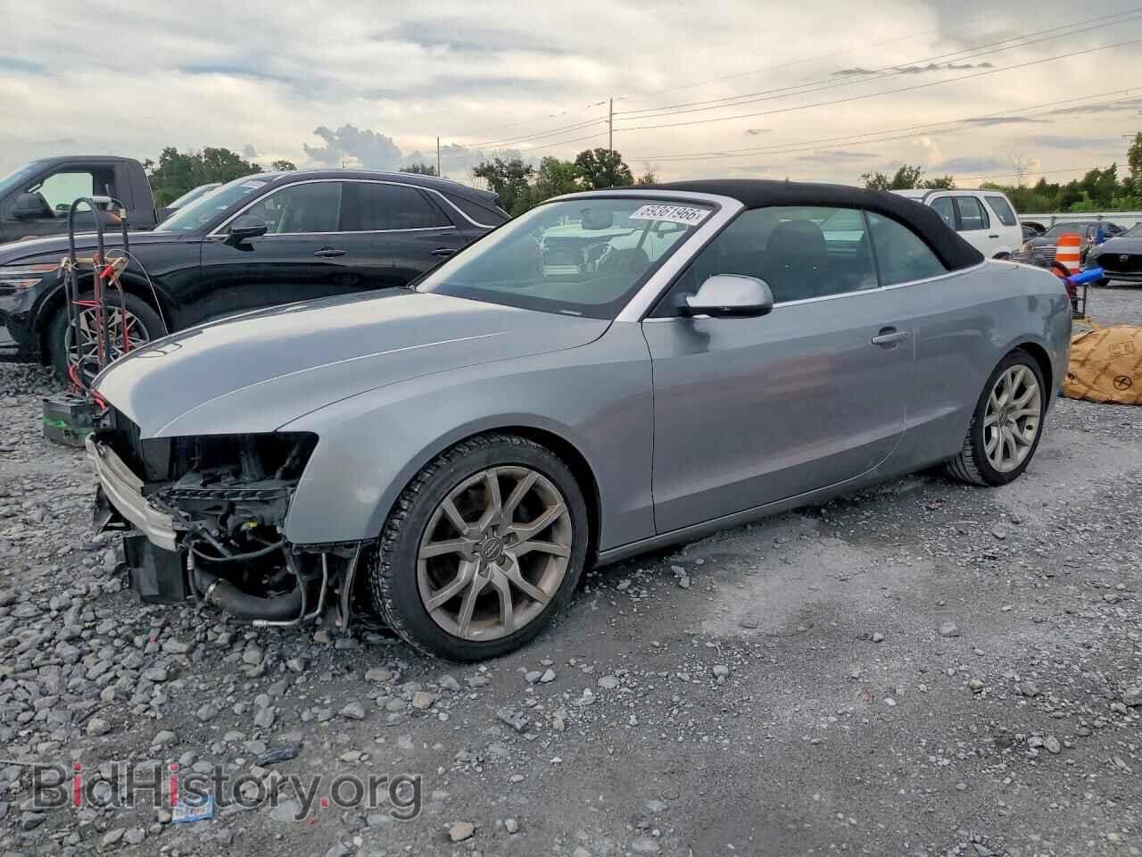Photo WAUAFAFHXBN002377 - AUDI A5 2011