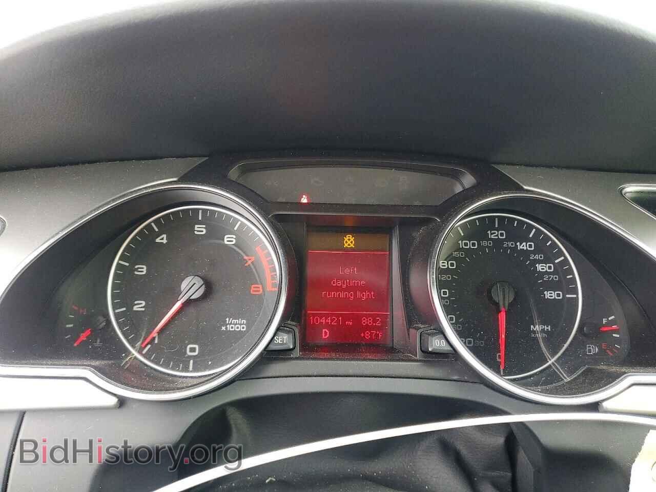2011 AUDI A5 - VIN: WAUAFAFHXBN002377 - Photo 9