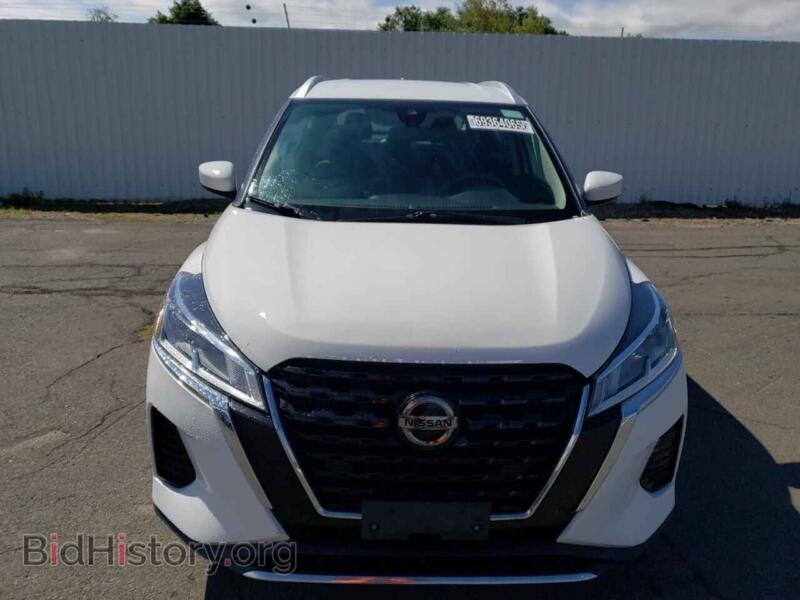 2021 Nissan KICKS (VIN 3N1CP5CVXML467399) — photo 5 of 12