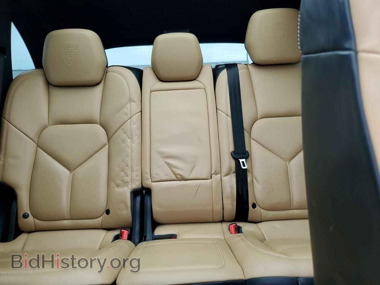 2017 PORSCHE CAYENNE - VIN: WP1AA2A21HKA88200 - Photo 10