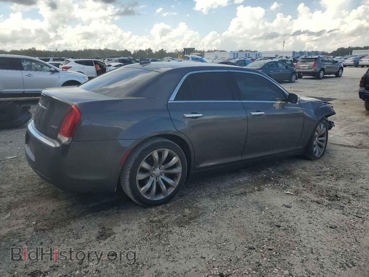 2018 CHRYSLER 300 - VIN: 2C3CCAEG5JH159680 - Фото 3
