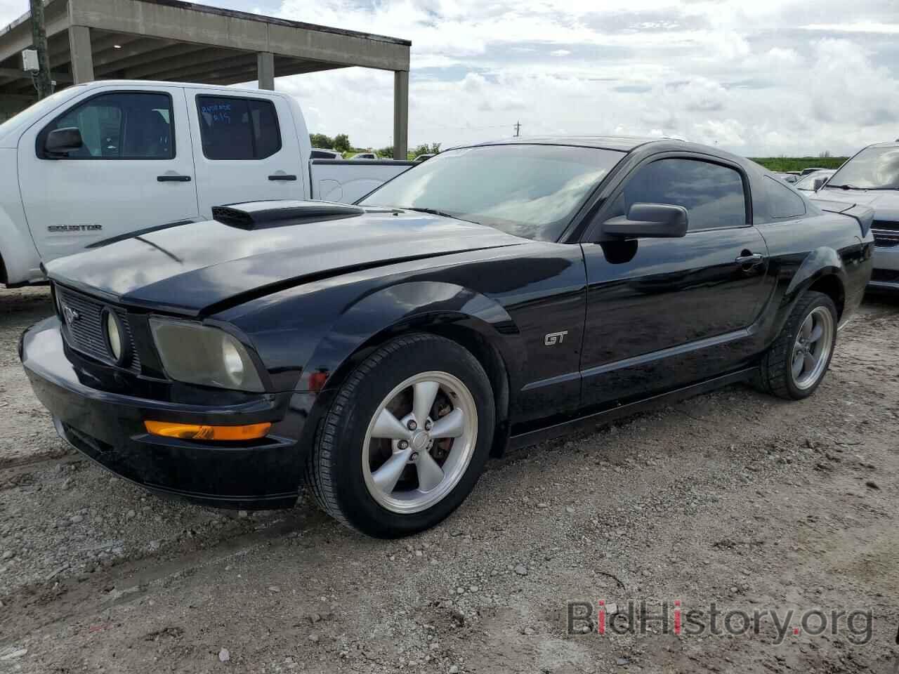 Photo 1ZVHT82H185151064 - FORD MUSTANG 2008