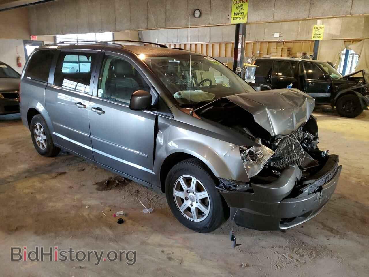 2010 CHRYSLER MINIVAN - VIN: 2A4RR8D19AR405693 - Фото 4