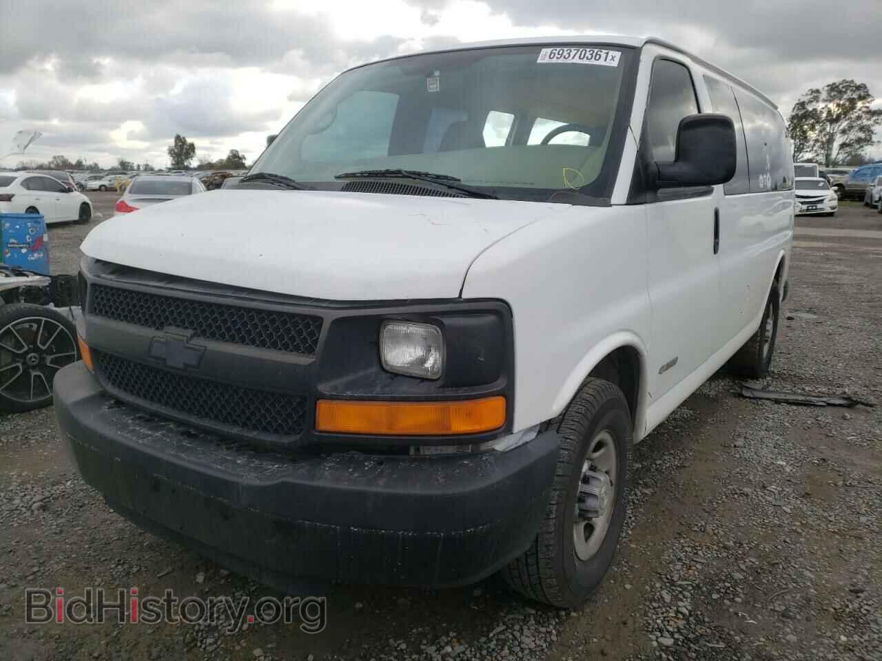 2006 CHEVROLET EXPRESS - VIN: 1GAGG25V661232320 - Фото 2