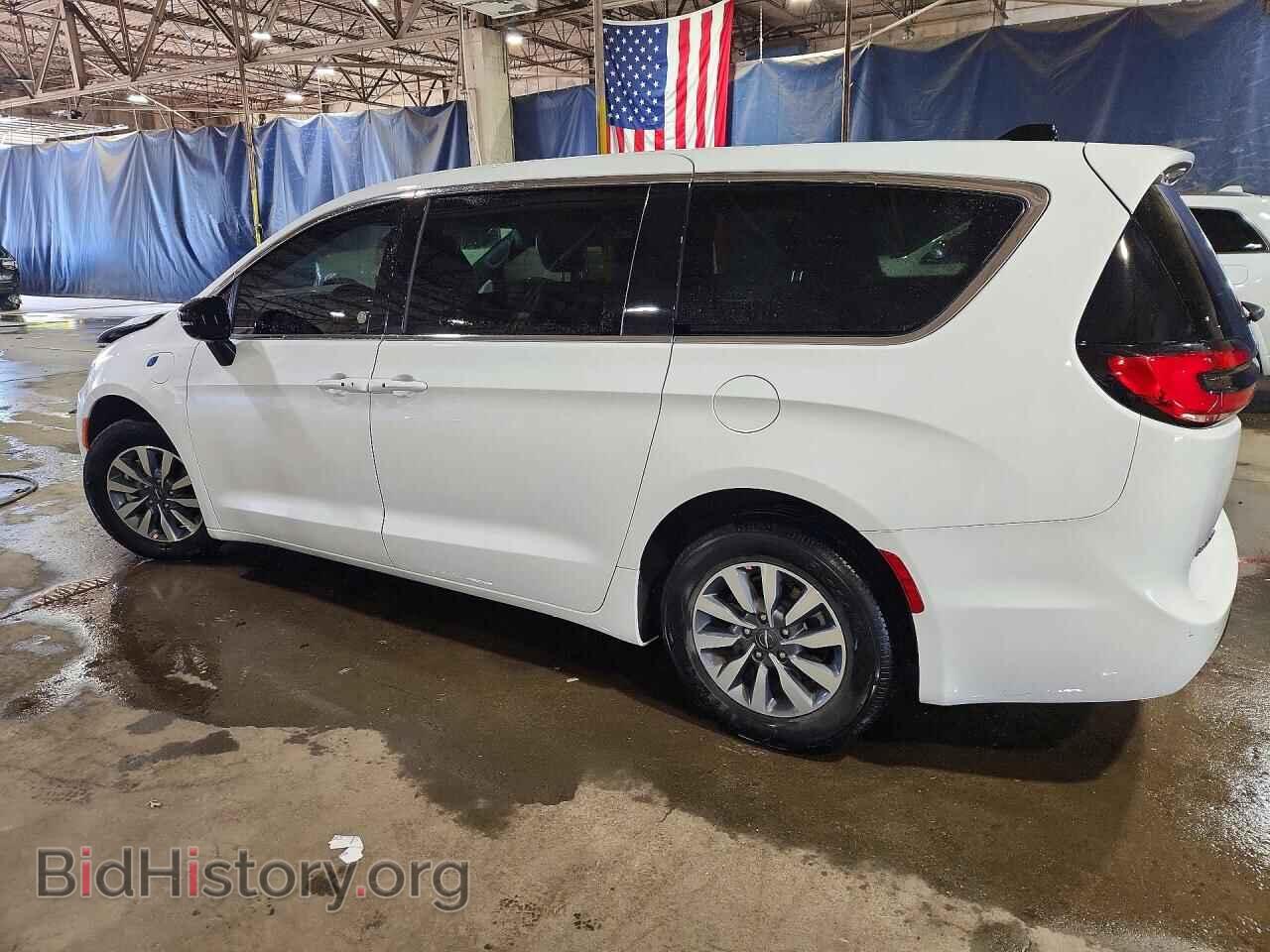 2025 CHRYSLER PACIFICA - VIN: 2C4RC1S74SR575693 - Photo 2