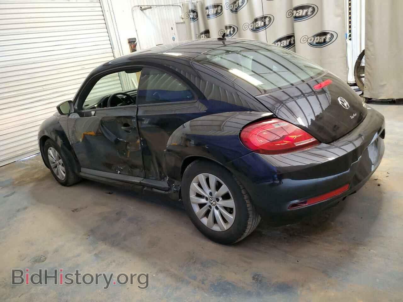 2017 VOLKSWAGEN BEETLE - VIN: 3VWF17AT4HM628268 - Фото 2