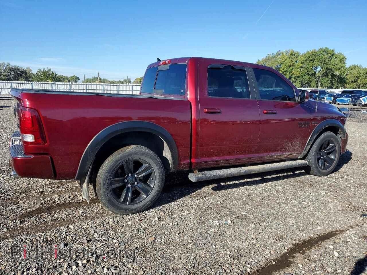 2018 RAM 1500 - VIN: 1C6RR7MT2JS213975 - Фото 3