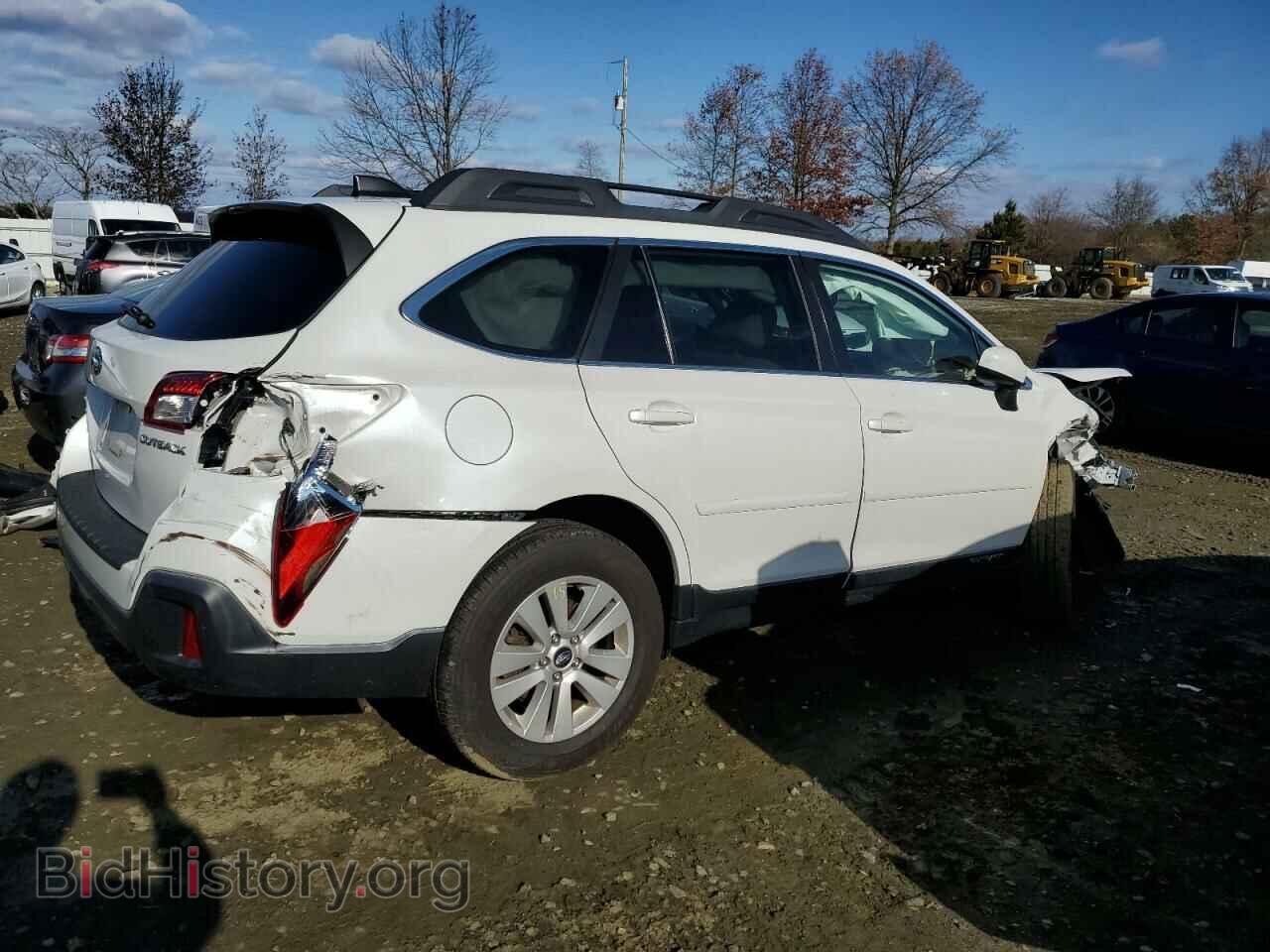 2019 SUBARU OUTBACK - VIN: 4S4BSAFC3K3319996 - Фото 3