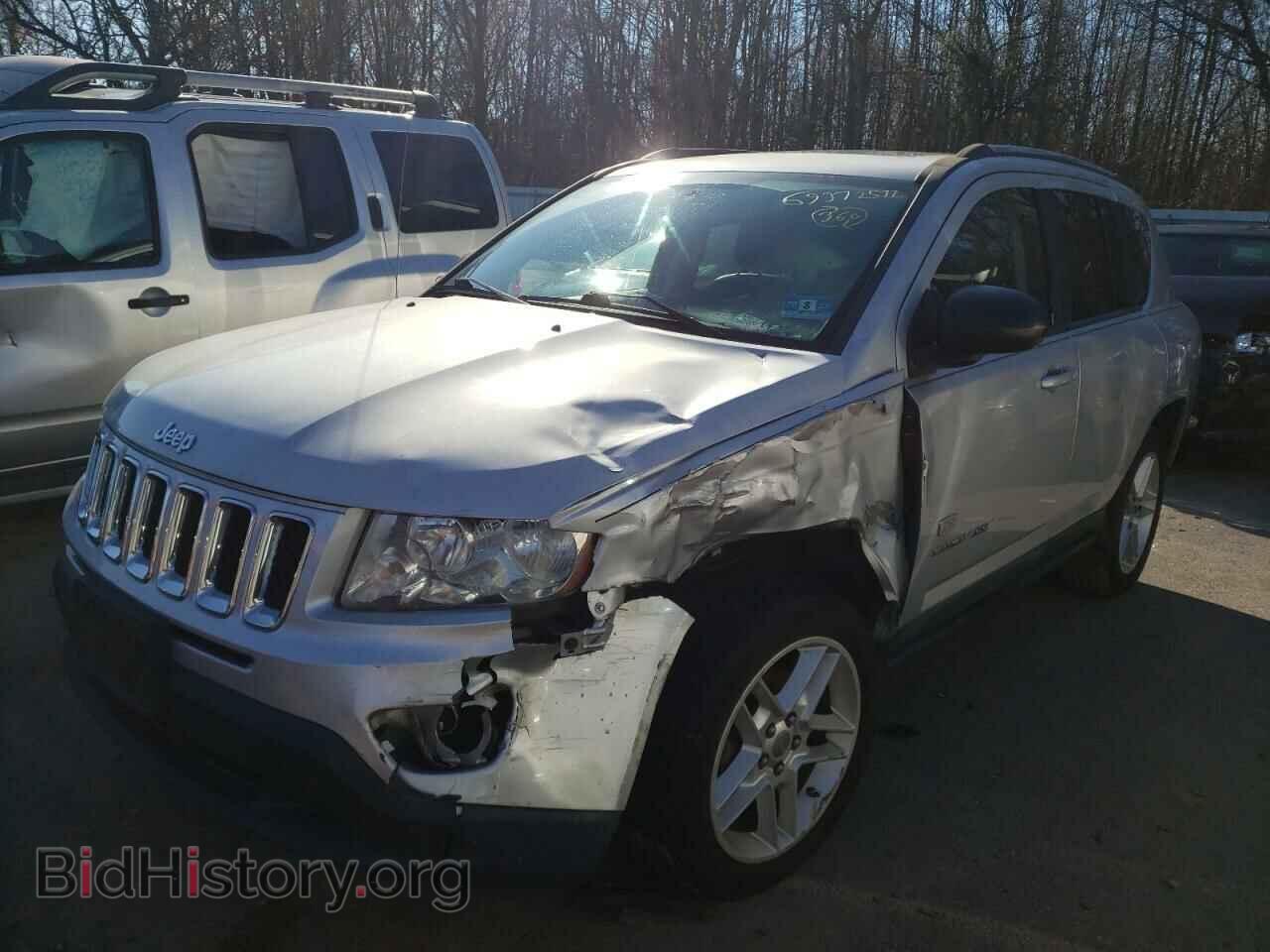 Photo 1J4NF5FB7BD165088 - JEEP COMPASS 2011