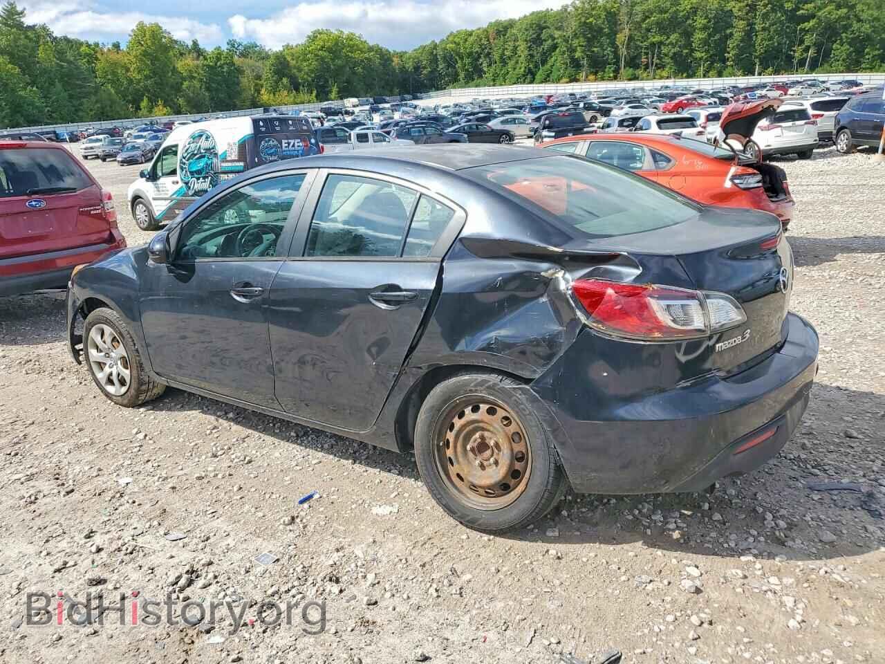 2011 MAZDA 3 - VIN: JM1BL1UF9B1404688 - Фото 2