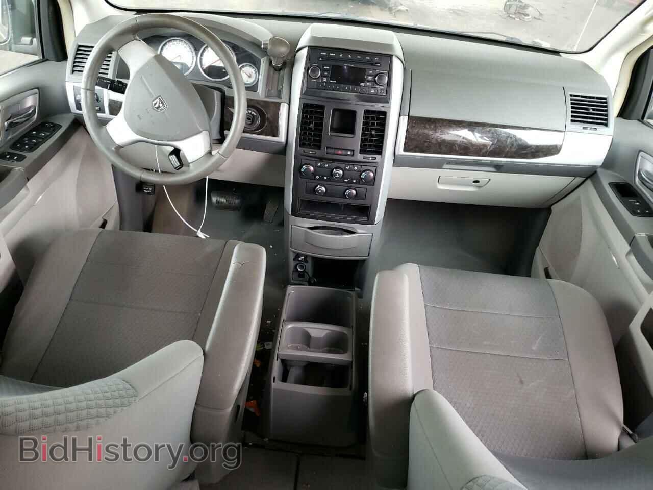 2010 DODGE CARAVAN - VIN: 2D4RN5D16AR145532 - Фото 8