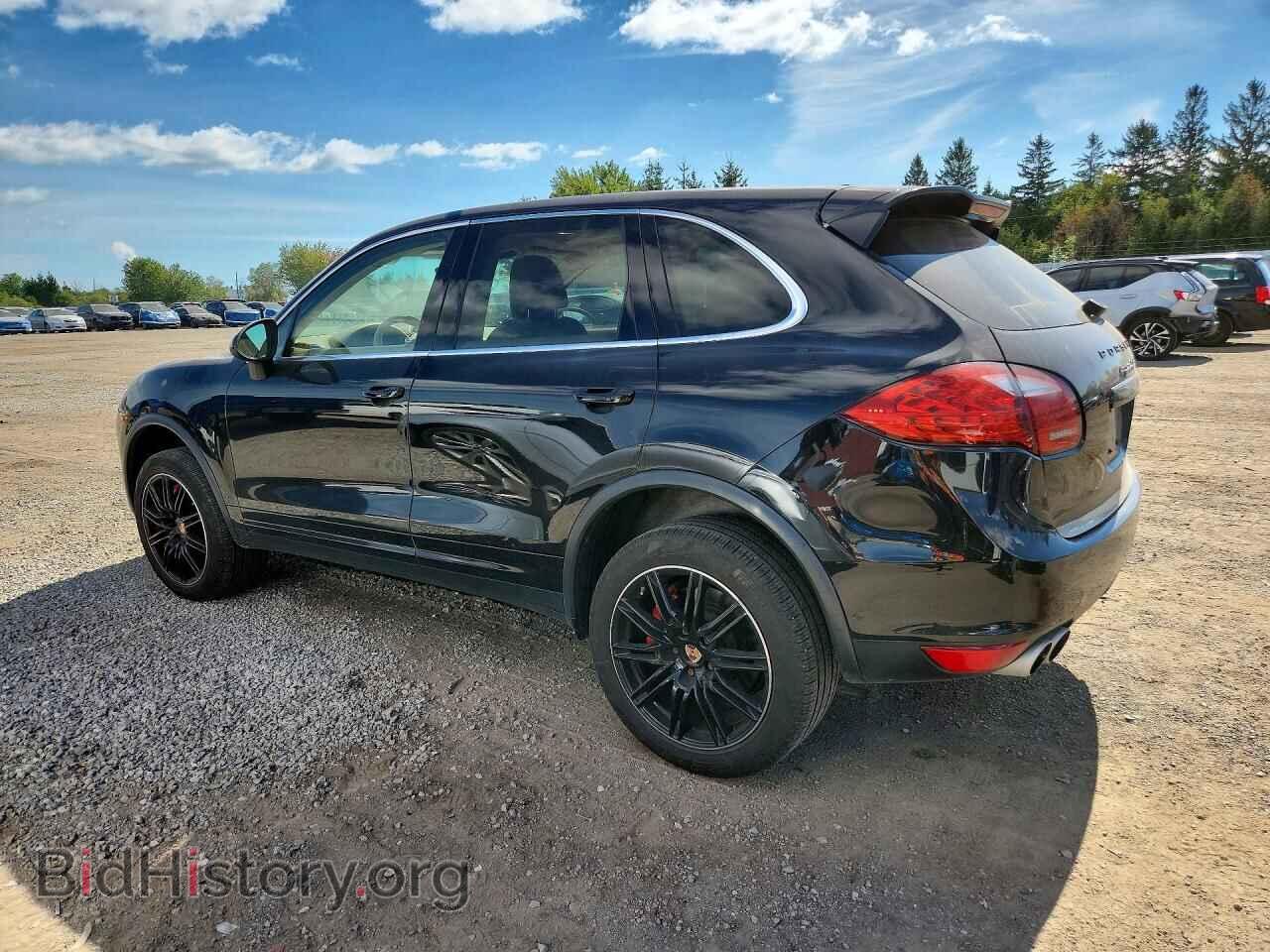 2011 PORSCHE CAYENNE - VIN: WP1AC2A20BLA81606 - Фото 2