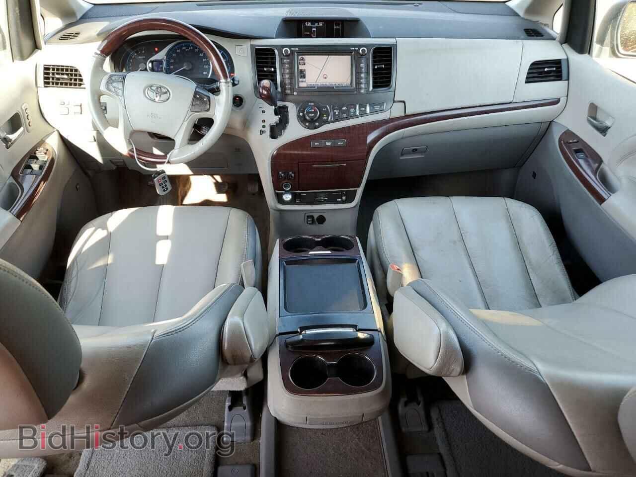 2011 TOYOTA All Models - VIN: 5TDDK3DC5BS027566 - Фото 8