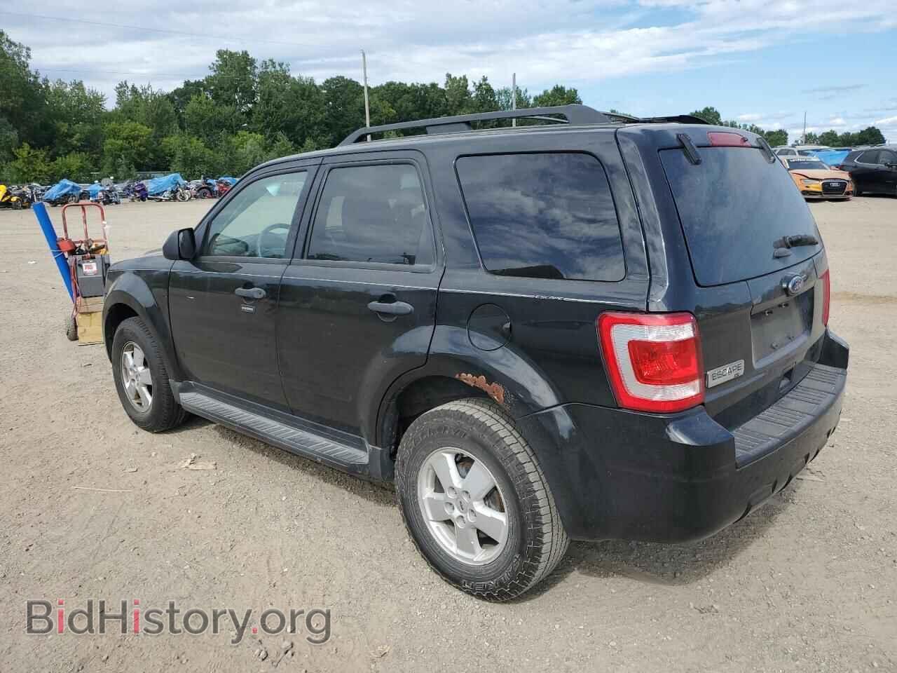 2011 FORD ESCAPE - VIN: 1FMCU9D76BKA86737 - Фото 2