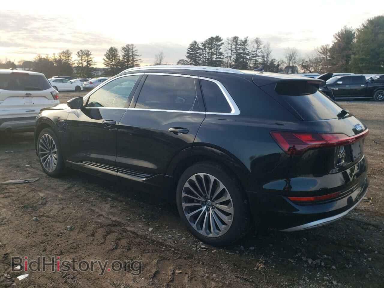 2019 AUDI E-TRON - VIN: WA1VAAGE5KB024077 - Photo 2