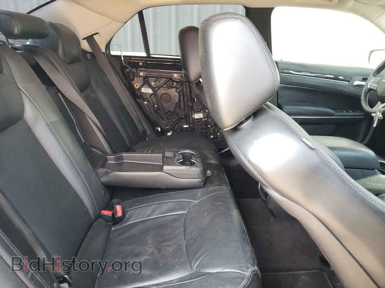 2016 CHRYSLER 300 - VIN: 2C3CCAAG9GH321048 - Фото 10