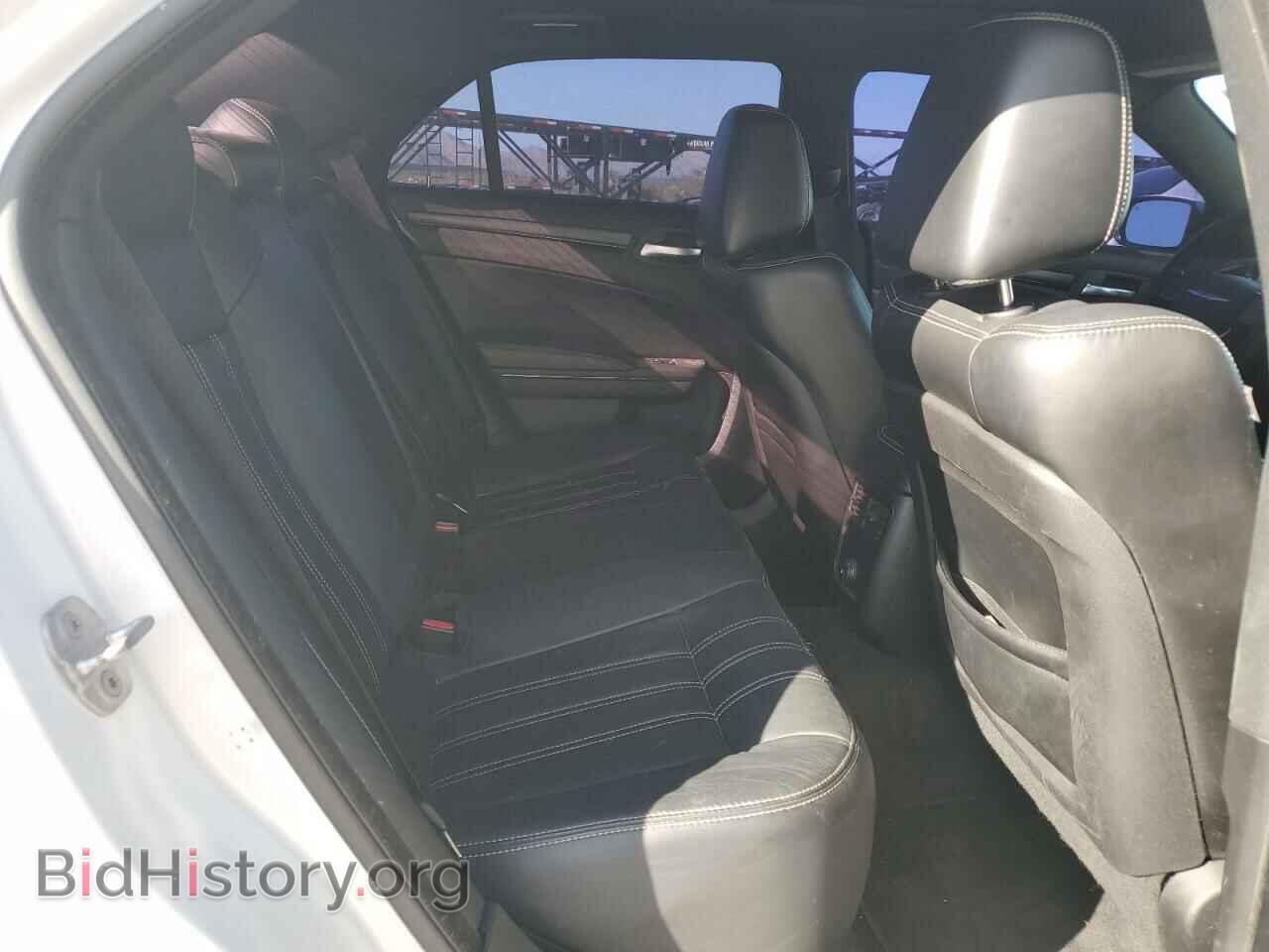 2013 CHRYSLER 300 - VIN: 2C3CCABG7DH641043 - Фото 10