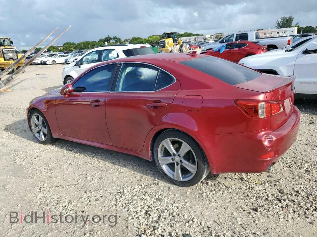 2011 LEXUS IS - VIN: JTHBF5C26B5138504 - Photo 2