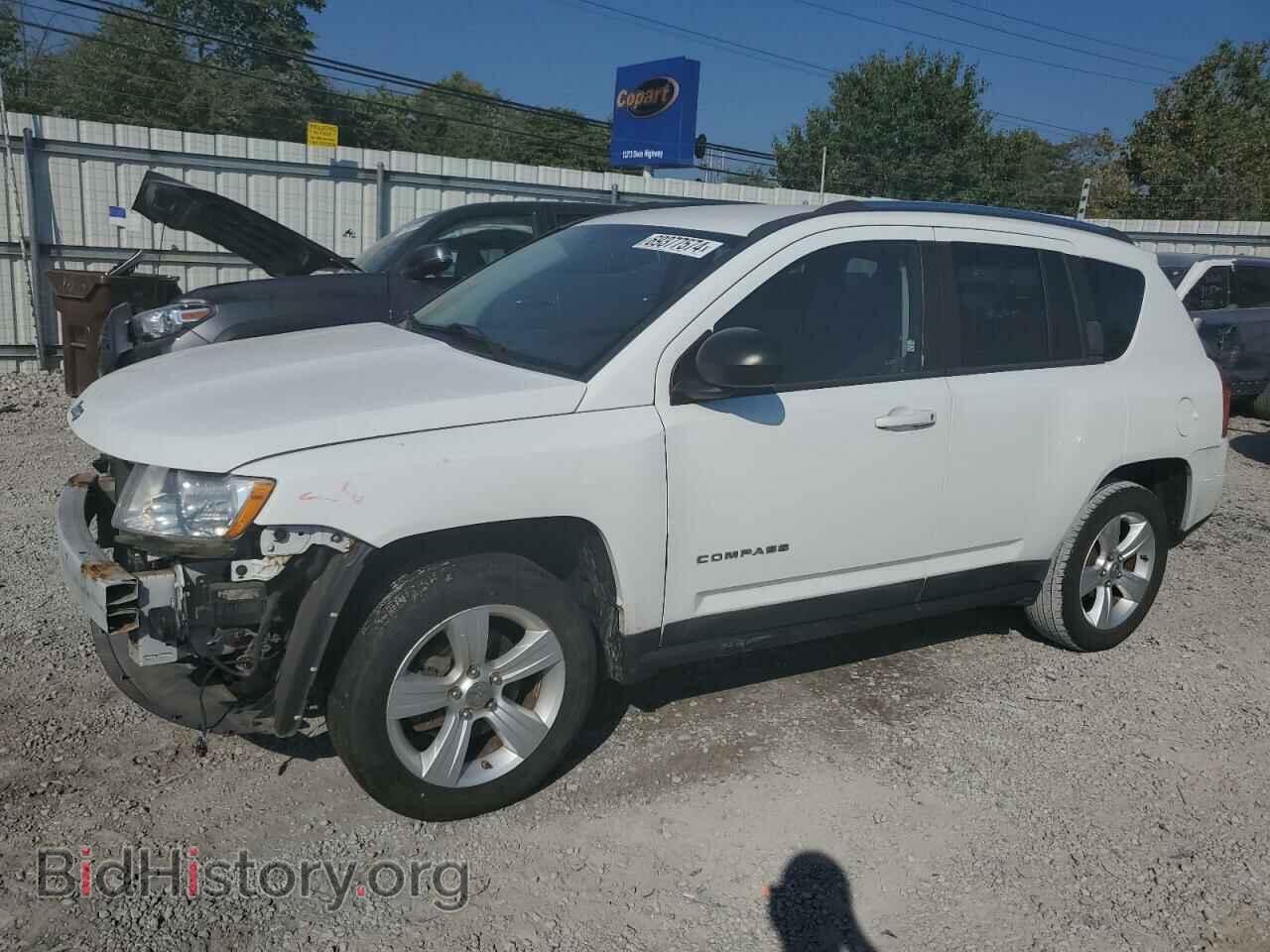 Photo 1J4NT1FA3BD240927 - JEEP COMPASS 2011