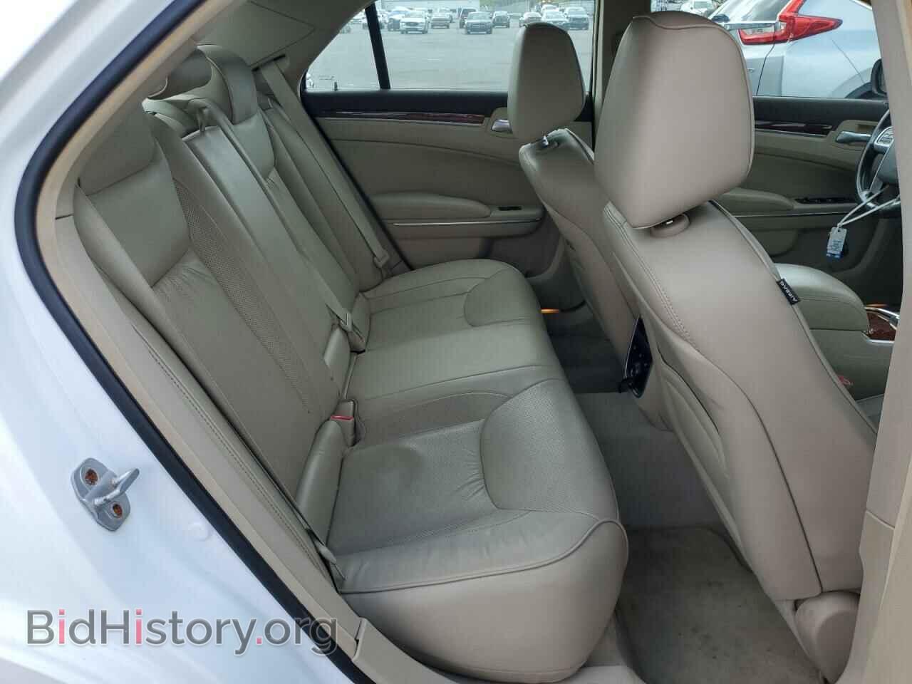 2011 CHRYSLER 300 - VIN: 2C3CA6CT4BH591858 - Фото 10