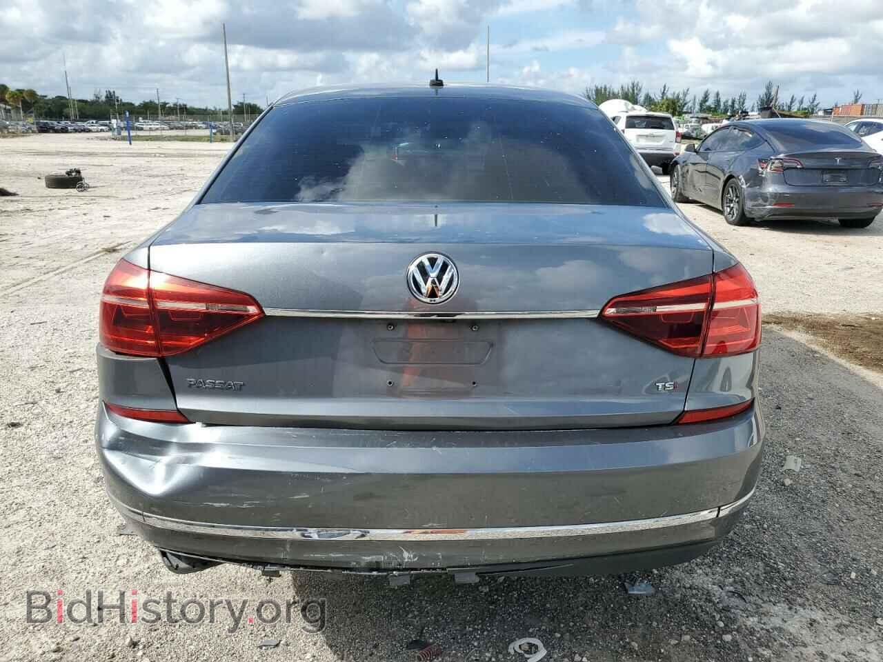2017 VOLKSWAGEN PASSAT - VIN: 1VWAT7A38HC011042 - Фото 6