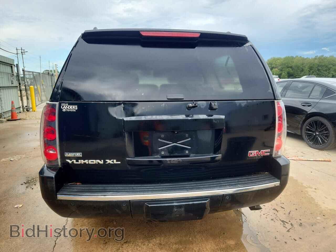 2011 GMC YUKON - VIN: 1GKS2MEF5BR375909 - Photo 6