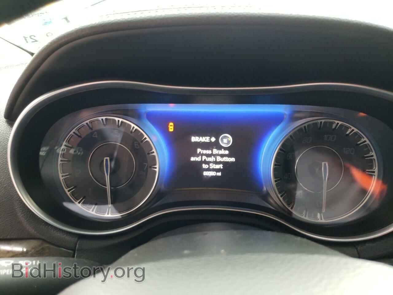 2018 CHRYSLER 300 - VIN: 2C3CCAEGXJH193677 - Фото 8