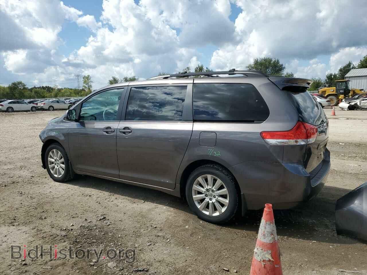 2013 TOYOTA All Models - VIN: 5TDDK3DC8DS066123 - Photo 2