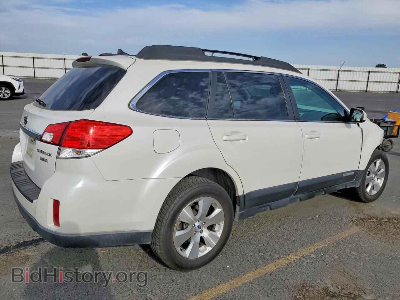 2011 SUBARU OUTBACK - VIN: 4S4BRDKC4B2421400 - Фото 3