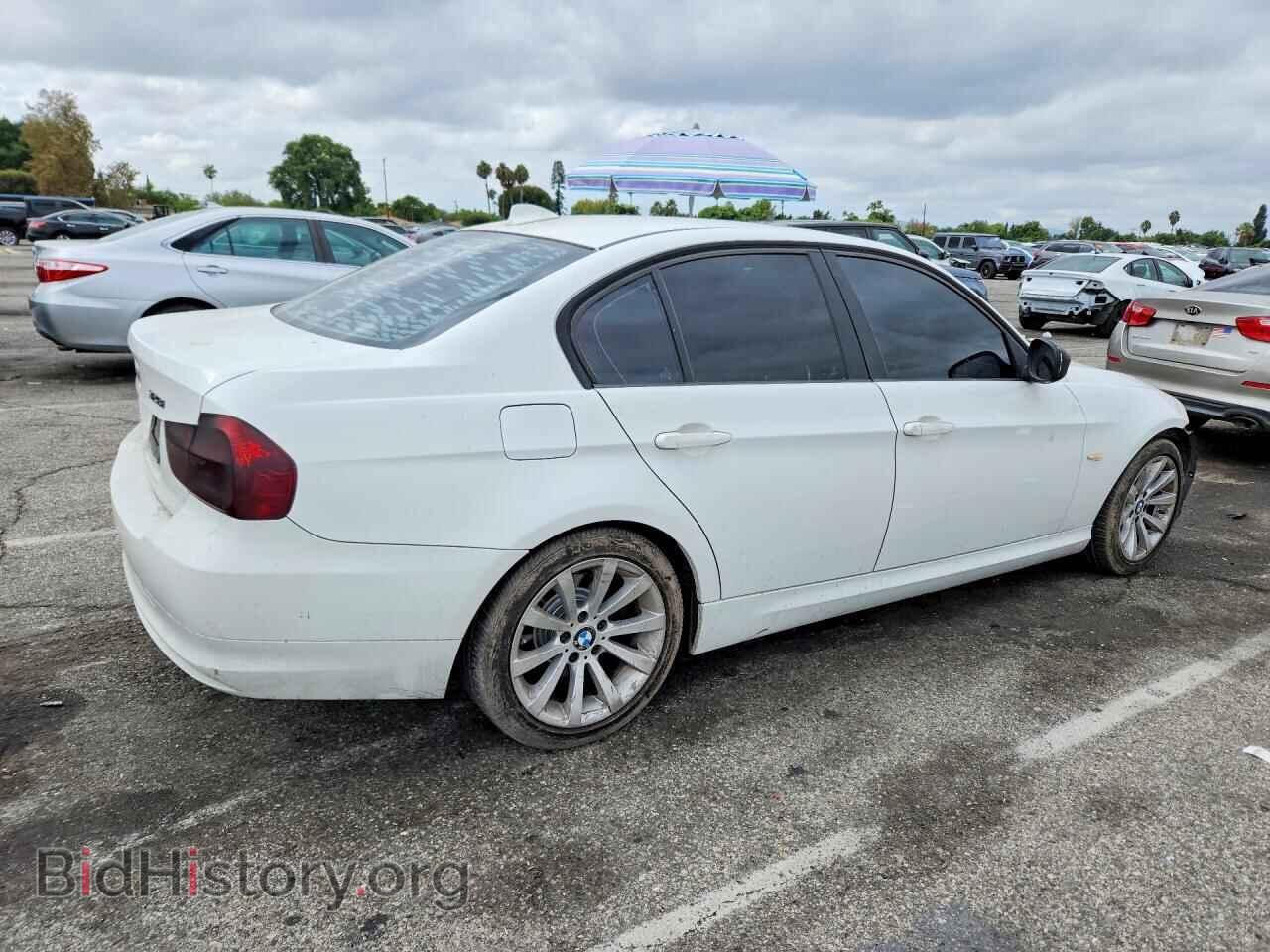 2011 BMW 3 SERIES - VIN: WBAPH5C57BF093463 - Фото 3