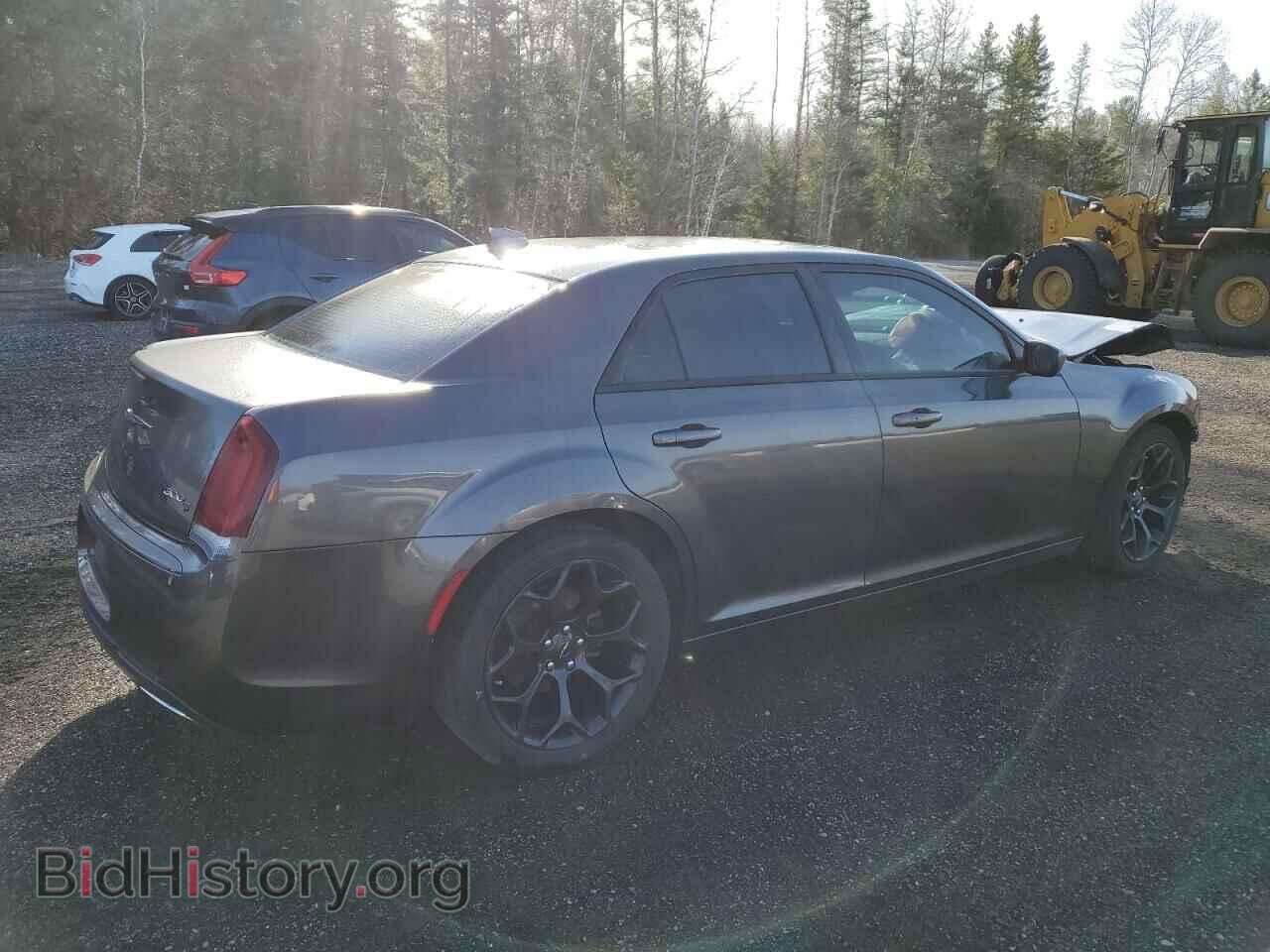 2019 CHRYSLER 300 - VIN: 2C3CCABG8KH546830 - Фото 3