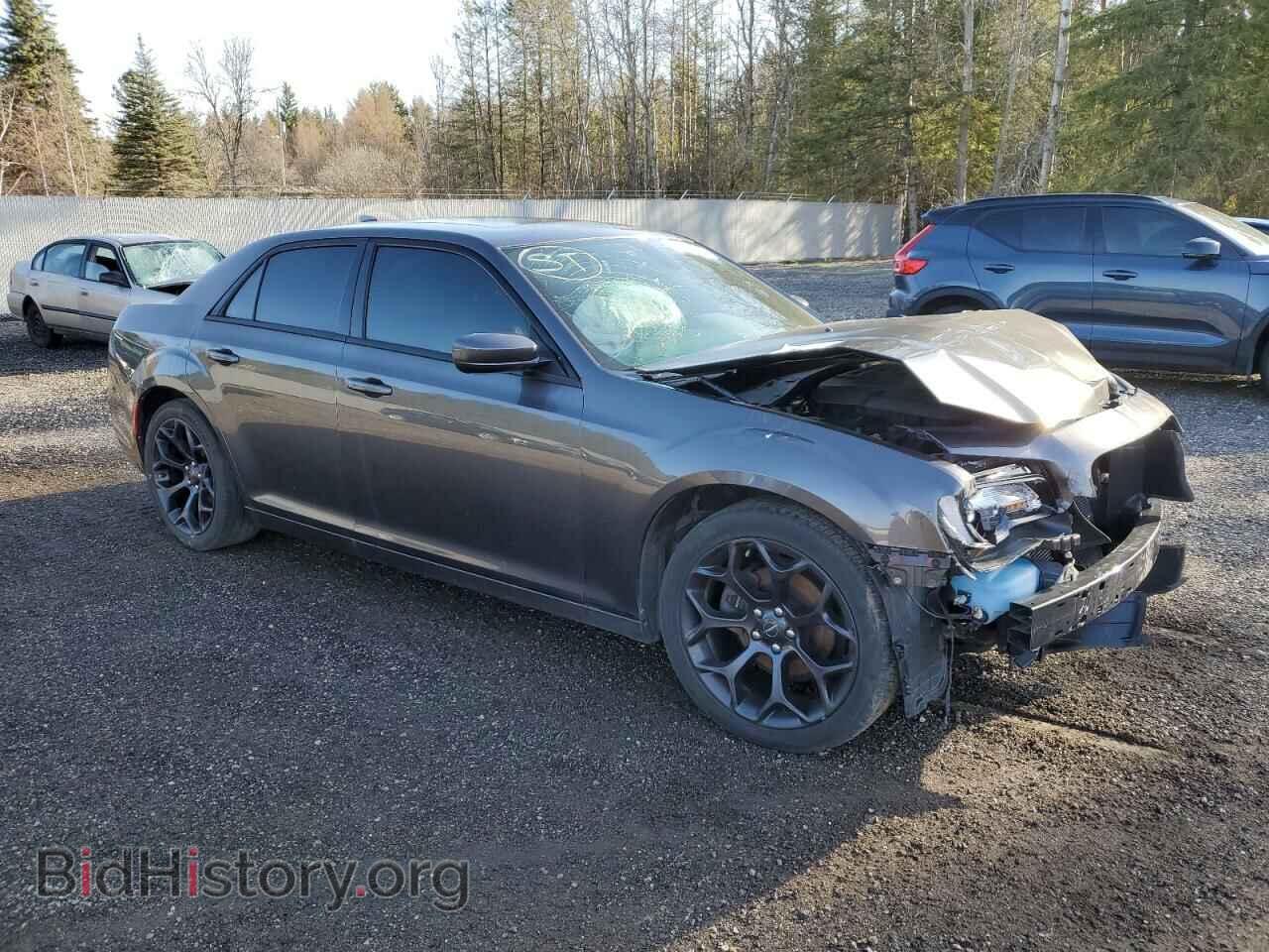 2019 CHRYSLER 300 - VIN: 2C3CCABG8KH546830 - Фото 4