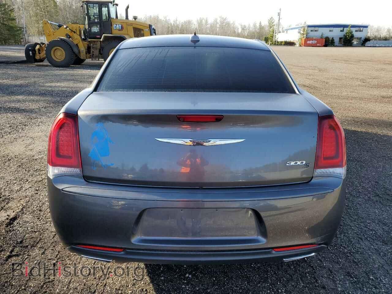 2019 CHRYSLER 300 - VIN: 2C3CCABG8KH546830 - Фото 6