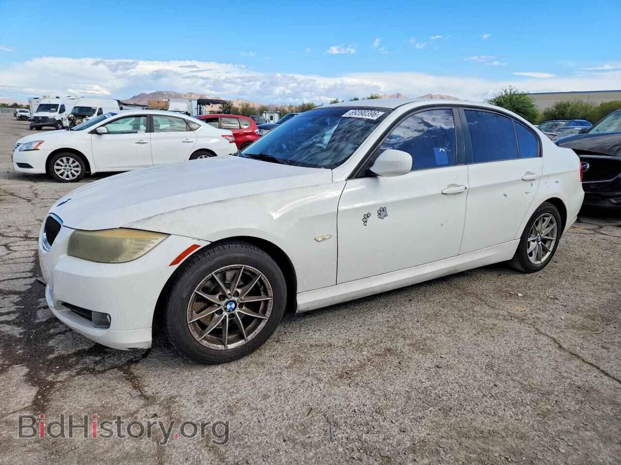 Фотография WBAPH5C5XAA440134 - BMW 3 SERIES 2010