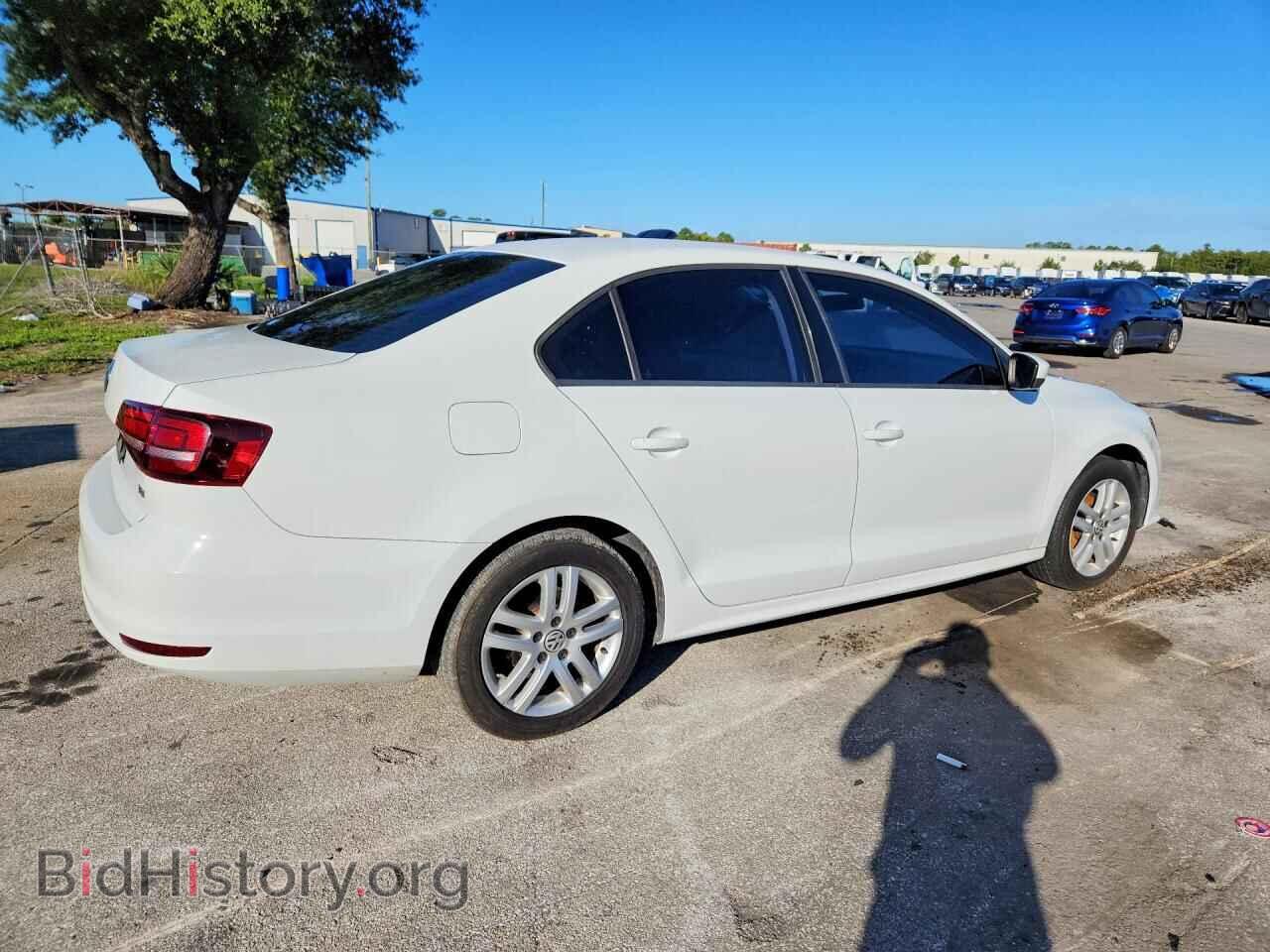 2018 VOLKSWAGEN JETTA - VIN: 3VW2B7AJ2JM261242 - Photo 3