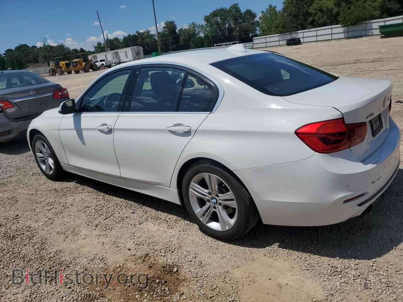 2017 BMW 3 SERIES - VIN: WBA8D9C33HA011188 - Фото 2