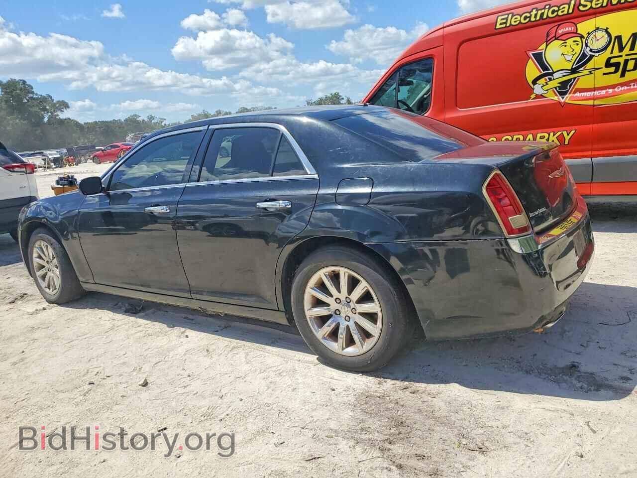 2012 CHRYSLER 300 - VIN: 2C3CCACG0CH212890 - Фото 2
