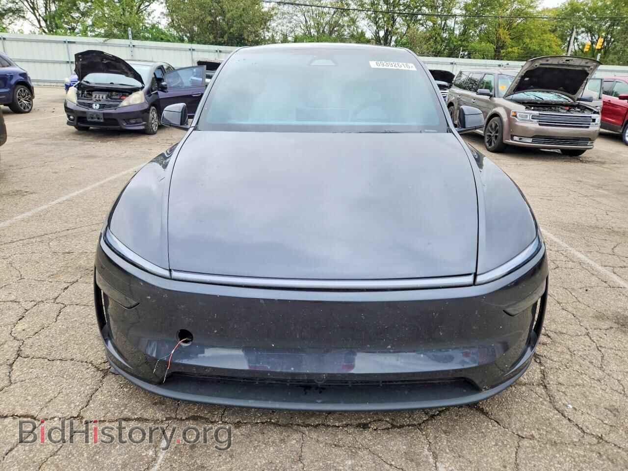 2026 TESLA MODEL Y - VIN: 7SAYGDEE3TF637337 - Photo 5