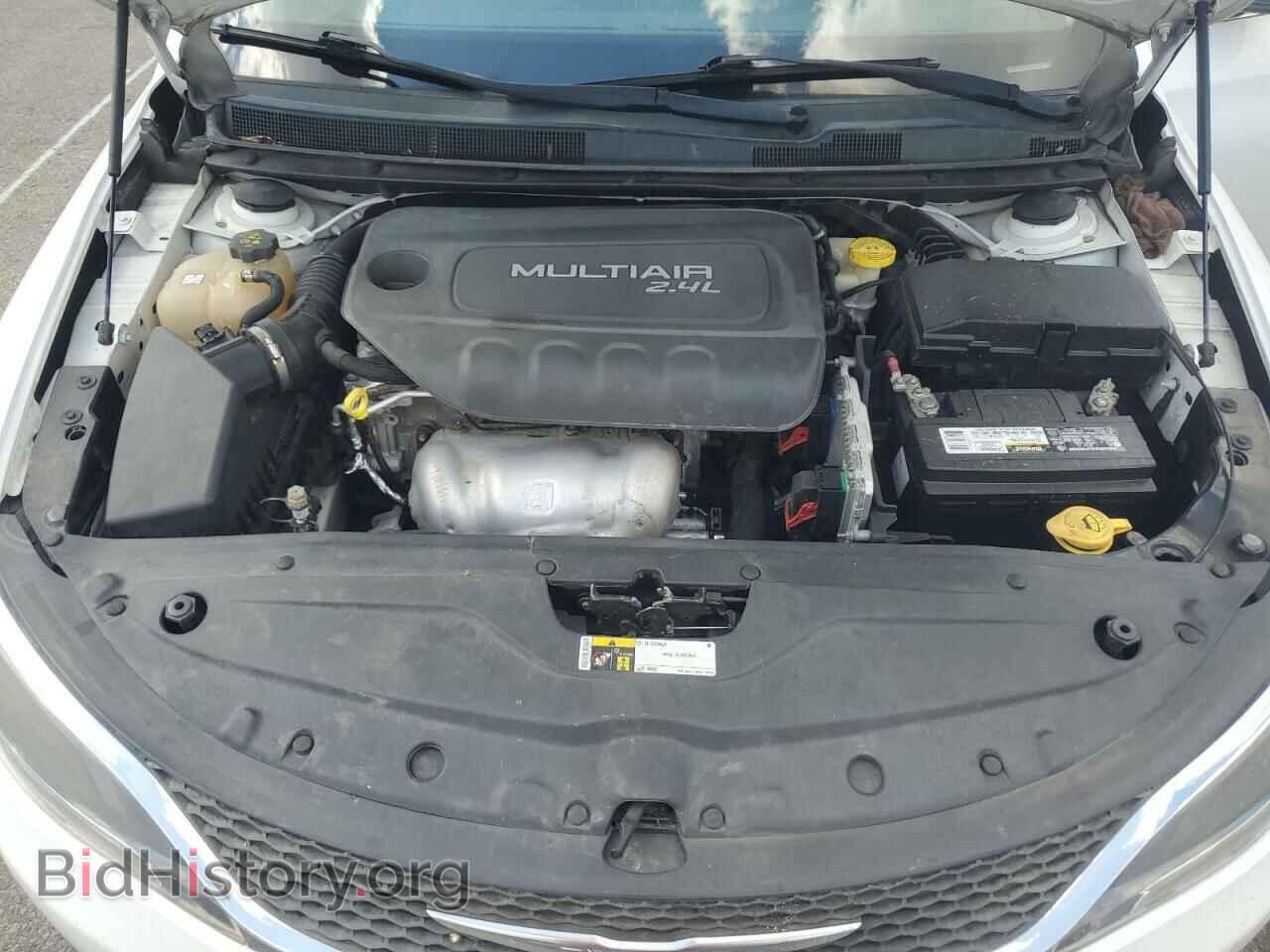 2015 CHRYSLER 200 - VIN: 1C3CCCAB5FN704040 - Фото 11