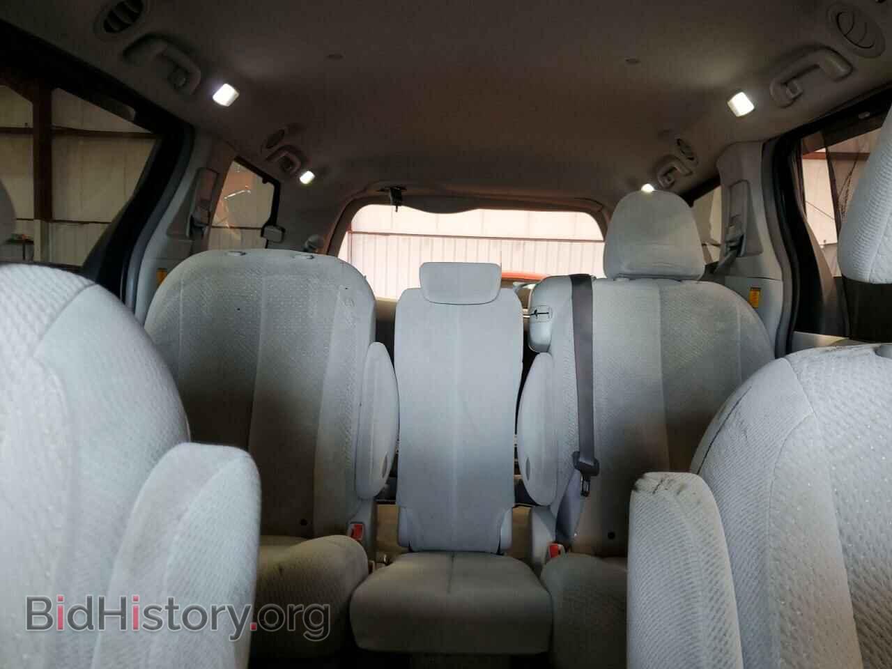 2011 TOYOTA All Models - VIN: 5TDKK3DC4BS171018 - Фото 10